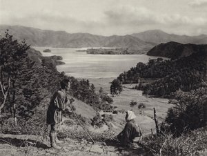 Japan på 1920-tallet: Kawaguchi-sjøen (s/hvitt-bilde) av Herbert Ponting