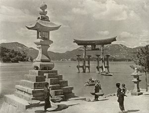 Miyajima, 1910. av Herbert Ponting