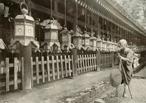 På en pilegrimsreise til Nara, 1910. av Herbert Ponting