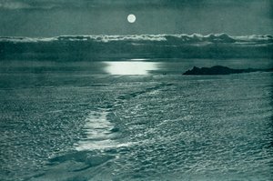 The Barne Glacier: A Crevasse With A Thin Snow Bridge, c19101913, 1913. av Herbert Ponting