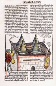 Illustrasjon av et destilleri fra slutten av 1400-tallet for å utvinne essensielle oljer fra planter, 1500