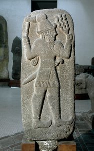 Hettittisk sivilisasjon: stele i basalt av guden til Tempete. Empire neo hittite. 9. århundre f.Kr. fra Babylon. Dim. 141 cm arkeologisk museum i Istanbul
