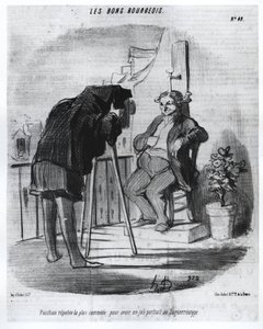 Les Bons Bourgeois - Den mest praktiske posisjonen for å ha et fint portrett i daguerreotypi, karikatur av Daumier - i "" Charivari"" av 24.07.1847. av Honoré Daumier