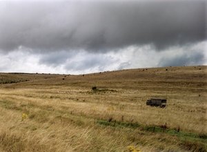 Barrow på Salisbury Plain, Wiltshire, 1999 av IJ Leonard