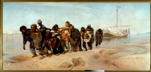 The Boatmen of the Volga En gruppe menn (halere) tegner en båt fra vannet i Russland - Maleri av Ilia (Ilya) Repine (1844-1930), olje på lerret