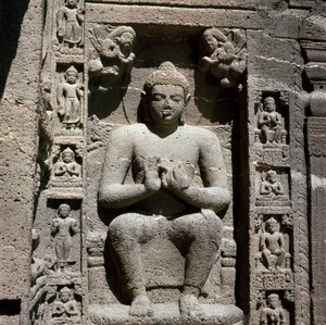 Buddha, utskåret statue i hule 19 av Indian School