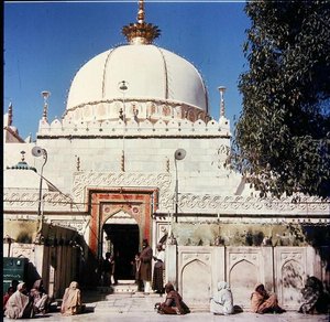 Dargarh Sharif fra Khwaj: Muin-ud-din Chishti, grunnlagt i 1166 av Indian School