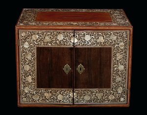 Mughal-skap, Gujarat eller Sindh, Vest-India (elfenbeninnlagt tre) av Indian School