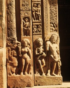 Relieff fra inngangen til Vishnu-tempelet, ca. 500 e.Kr av Indian School