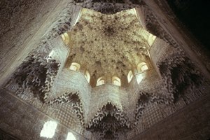 Taket i Hall of the Abencerrajes av Islamic School