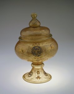 Fotskål med lokk, Mamluk-dynastiet (glass med forgylt og emaljert dekor)