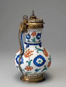 Fritware-kanne, osmansk periode (glasert keramikk med forgylt sølv) av Islamic School