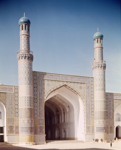 Masjid-i Jami eller fredagsmoskeen, grunnlagt i 1200, gjenoppbygd i 1498 av Islamic School