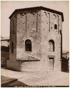 Baptistery of Neon eller Orthodox Baptistery, Ravenna, Emilia-Romagna, Italia, fotografi av Pietro Poppi, Bologna, ca 1900 av Italian Photographer