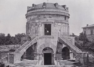 Italia: Theodorics grav, Ravenna (s/hv-bilde) av Italian Photographer