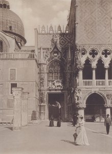 Kortdør (s/hvitt bilde) av Italian Photographer