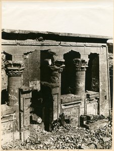 Pronaos av Temple of Mandulis, Kalabsha, Egypt, fotografi av Antonio Beato av Italian Photographer
