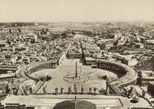 S Peters Square og Panorama of the Town tatt fra Dome av Italian Photographer