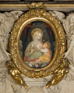 St. Eusebius-alter, freskomaleri Vår Frue av fred 1400-tallet, satt inn i rammen med engler i 1622 av Italian School