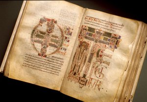 Dobbeltside av et liturgisk manuskript fra 1000-tallet. (Ms.B 8, folii 170v. 171r.) Fra Sant