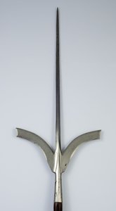 Friuli Spear, ca. 1600-1625 (stål og tre) av Italian School