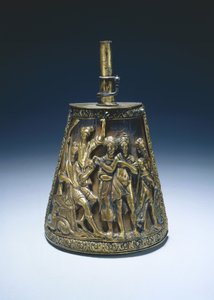 Pulverkolbe, ca. 1590 (forgylt messing over stoffdekket tre) av Italian School