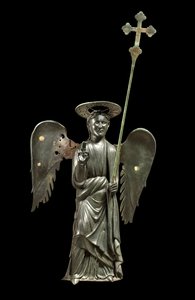 St. Gabriel erkeengel som holder et prosesjonskors, bronsestatue fra det 12. århundre, kors av 1369 av Italian School