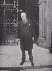 Dr. Robert Wallace av J. Benjamin Stone