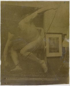 Studie av en mannlig nakenmodell på huk med en sløyfe i hånden, i studioet til Jacques de Lalaing av Jacques Lalaing (attributed to)