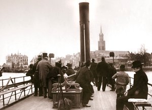 Fergepassasjerer, Laandam, 1898. av James Batkin