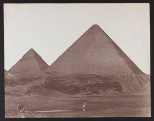 Egypt. Giza. Cheops- og Chefren-pyramidene av James Robertson