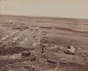 Rester av steinbygninger av James Robertson