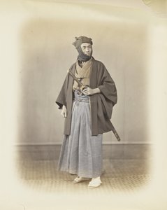 Japansk mann i tradisjonell kjole (håndfarget s/hv-bilde) av Japanese Photographer