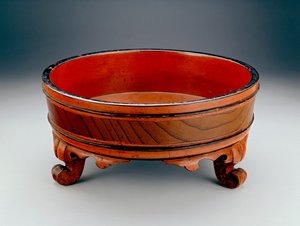 Servant brukt til en buddhistisk håndvaskseremoni, 1345 eller 1406 (lakkert tre)