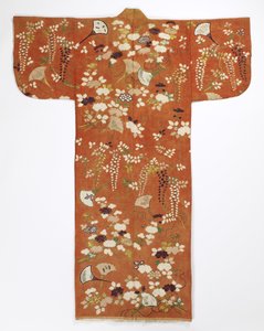 Kimono (furisode), sent på 1700-tallet (damask silke, silke og metalltråder) av Japanese School