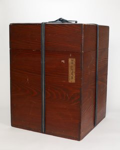 Ny ytre boks for oppbevaringskrukke for teblader, sent på 1800-tallet - begynnelsen av 1900-tallet (tre, bomull) av Japanese School