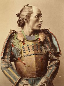 Portrett av en samurai fra det gamle Japan bevæpnet med full kroppsrustning, 1890 av Japanese School