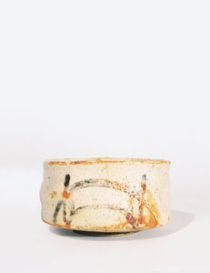Shino Chawan tebolle med lav fotring, Momoyama Period (glasert steintøy) av Japanese School