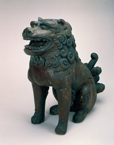 Shishi (Guardian Lion or Dog) (tre med lakk)