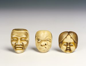 Tre masker av Japanese School