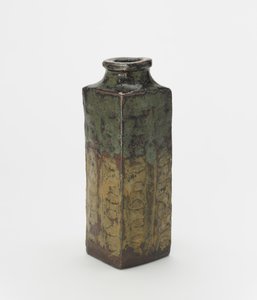 Yatsushiro eller Shodai ware vase i form av en arkaisk kinesisk cong, Vase av Japanese School