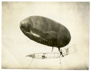 Luftskip "California Arrow" av Jessie Tarbox Beals