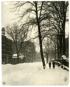 Mt Vernon Street, Boston, ca. 1902-10 (foto av gelatinsølv) av Jessie Tarbox Beals