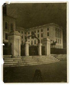 State House, Boston, USA, ca. 1902-10 (foto av gelatinsølv) av Jessie Tarbox Beals