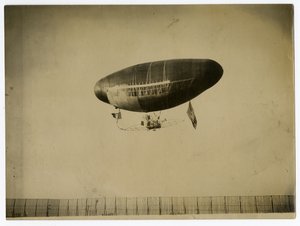 "City of St Mande" luftskip av Jessie Tarbox Beals