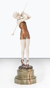 Golfspiller i badedrakt, ca. 1925 (bronse, elfenben og onyx)