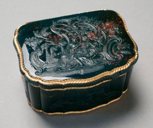 Snusboks, malt av Carl Gustav Klingstedt (1657-1734), ca. 1750 (gullmontert utskåret blodstein) av Johannes George (attr. to) Klette