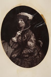 Kvinne med slør [frøken Godfrey] av John Adamson