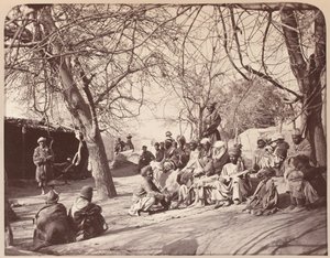 Et gatebilde i byen Jalalabad, 1878 av John Burke