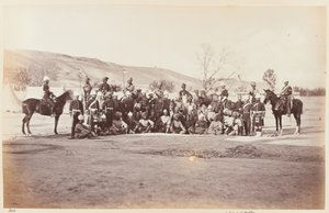 ?Assisterende generaladjutant med prost-marskalk og stab?, 1879 ca. av John Burke